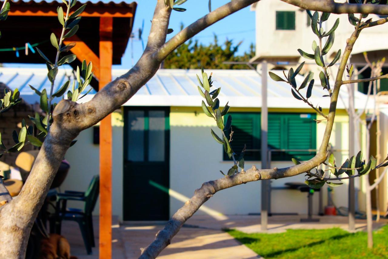 Holiday Home - Beach House 'Amarella' Turanj Exterior photo